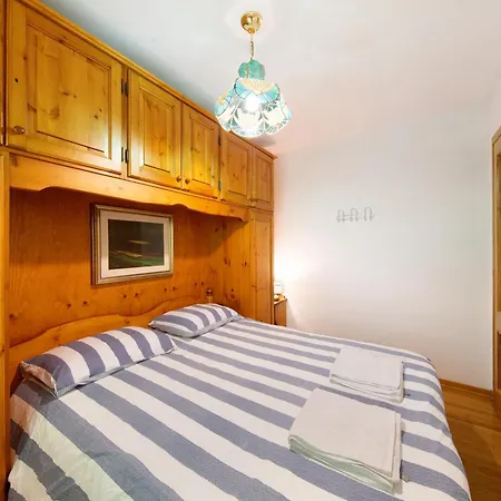 Apartament Casa Gloria A *